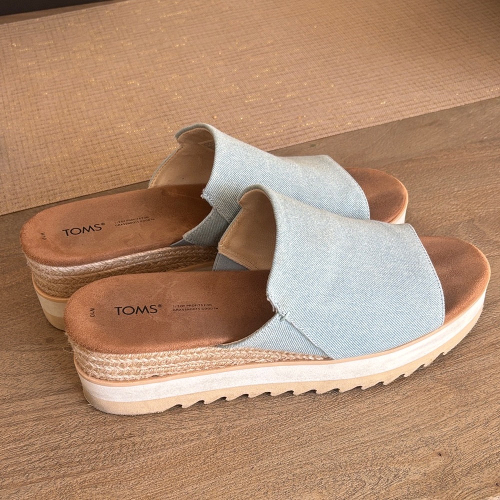 TOMS Women's Light Blue Mules